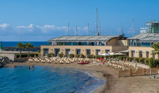 HOTEL RIVIERA DEI FIORI S. Lorenzo al Mare (IM)