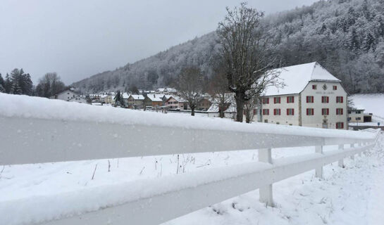 AUBERGE DE BELLELAY - HOTEL DE L'OURS (B&B) Saicourt