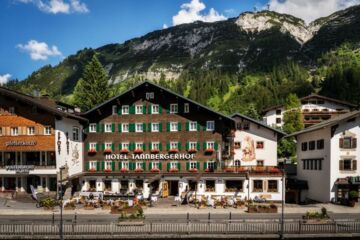 HOTEL TANNBERGERHOF (B&B) Lech am Arlberg