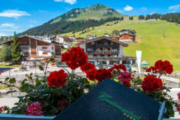 HOTEL TANNBERGERHOF (B&B) Lech am Arlberg